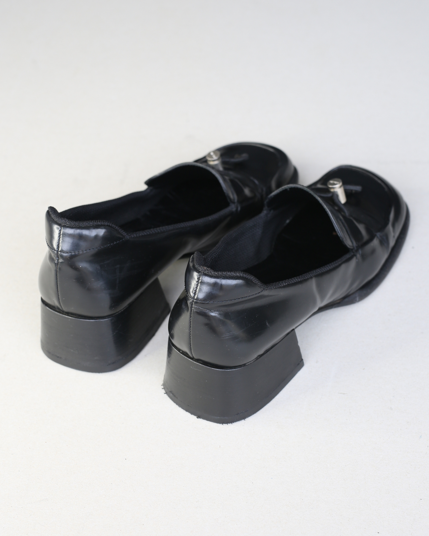 Prada FW 1999 Leather Toggle Tie Loafers